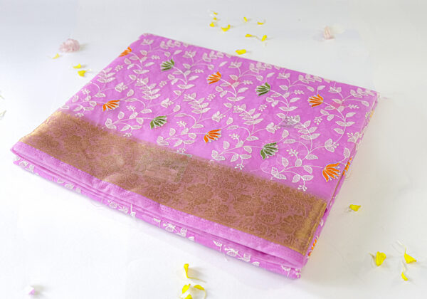 Graceful Pink Silk Saree with Floral Embroidery & Golden Zari Border – Fancy Saree - Image 4