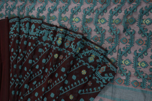 Maroon & Teal Handwoven Jamdani Saree – Artistic Elegance with Ikat Cotton Weave - Image 3