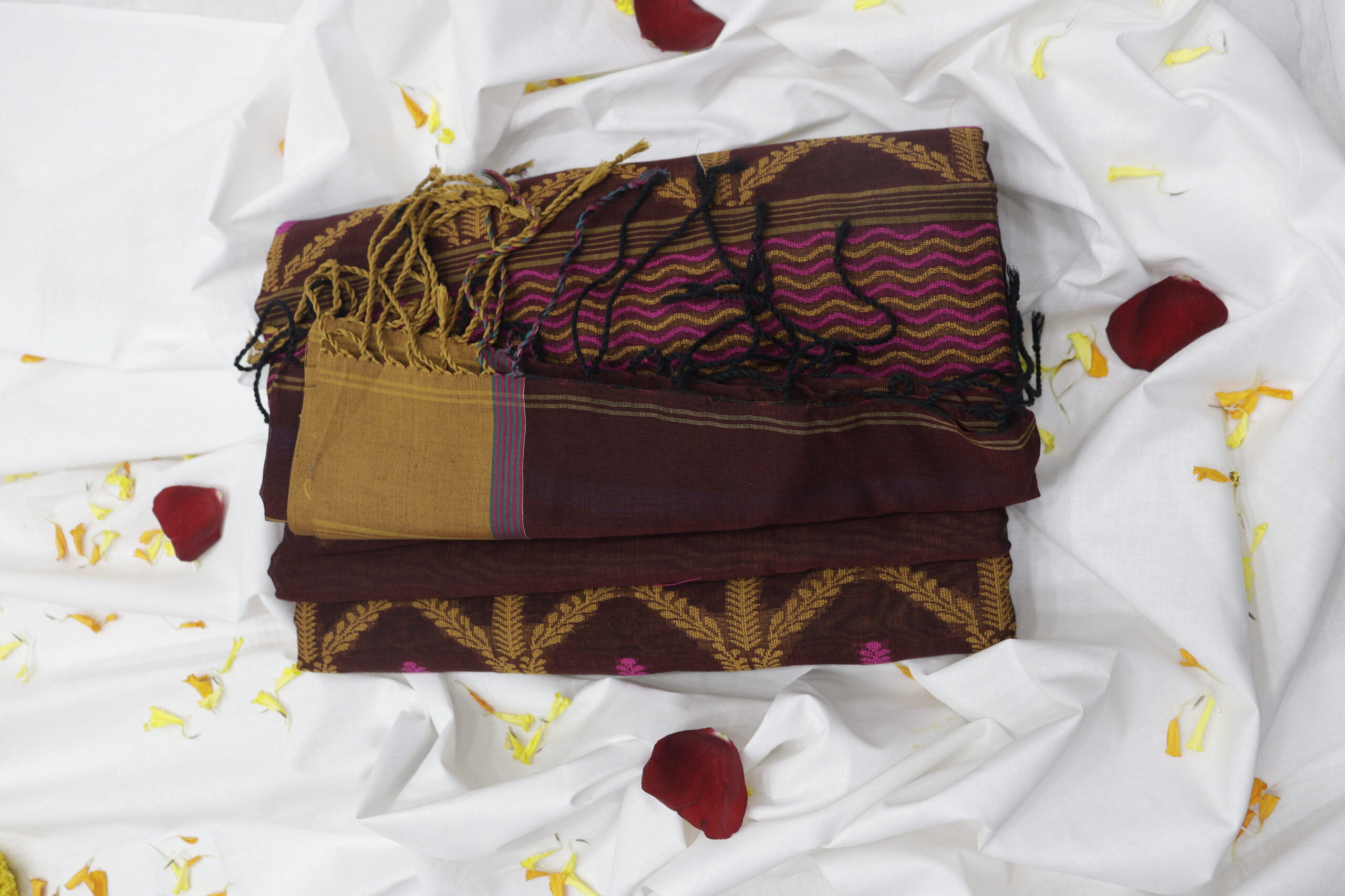 Brown & Red Pure Bengal Handloom Khadi Cotton Saree – Lightweight, Soft & Elegant - Image 3