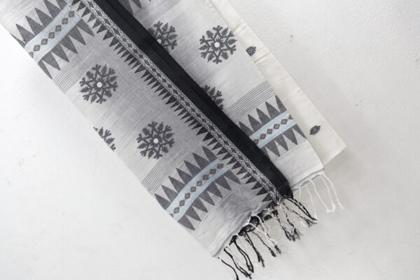 Black & White Ombre Pure Bengal Handloom Khadi Cotton Saree – Elegant & Timeless Beauty - Image 2