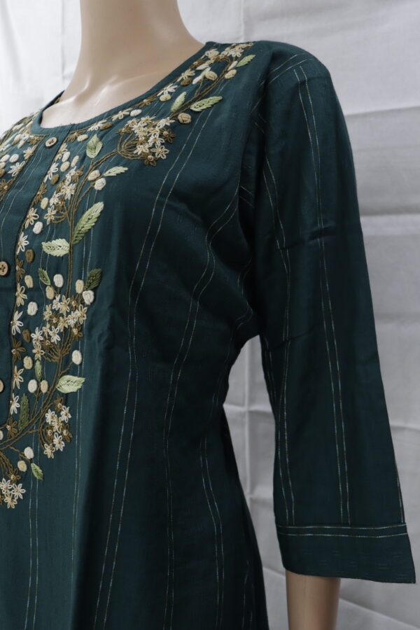 Elegant Dark Green Embroidered Kurta – A Timeless Ethnic Statement - Image 2