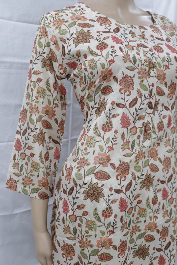 Elegant Beige & Floral Cotton Kurta Set – A Blend of Tradition & Comfort - Image 3