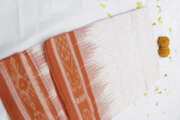 Handwoven Ikat Cotton Saree – Beige & Rust Brown - Image 8