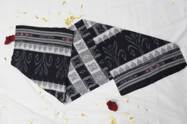 Black & White Handwoven Ikat Cotton Saree - Image 8