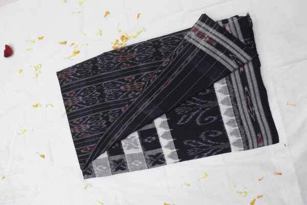 Black & White Handwoven Ikat Cotton Saree - Image 3