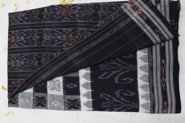 Black & White Handwoven Ikat Cotton Saree - Image 4