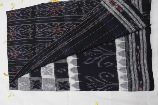 Black & White Handwoven Ikat Cotton Saree - Image 7