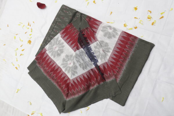 Handwoven Ikat Cotton Saree – Olive Green & Maroon Elegance - Image 4