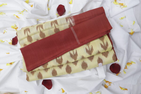 Handwoven Ikat Cotton Saree with Rust Border – Elegant Traditional Wear