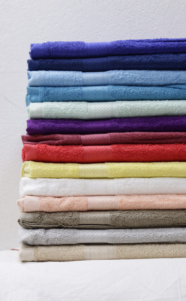Premium Cotton Bath Towels - Soft, Absorbent, and Quick Drying - Set of 2 (Light Yellow) - Image 3