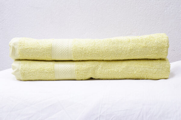 Premium Cotton Bath Towels - Soft, Absorbent, and Quick Drying - Set of 2 (Light Yellow)